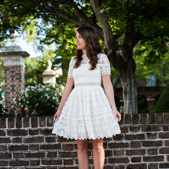 Alexis Dresses & Skirts - ⚡️SALE⚡️Alexis Lula Dress White SMALL